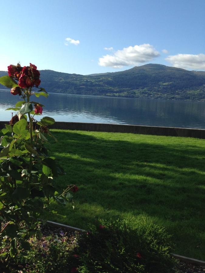 Innvik Fjordhotell エクステリア 写真